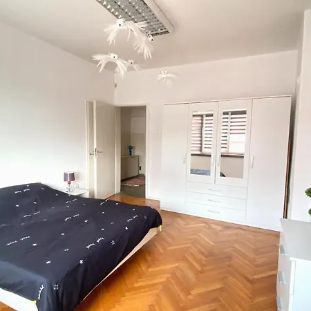 Apartment Perfect In The Center Of *